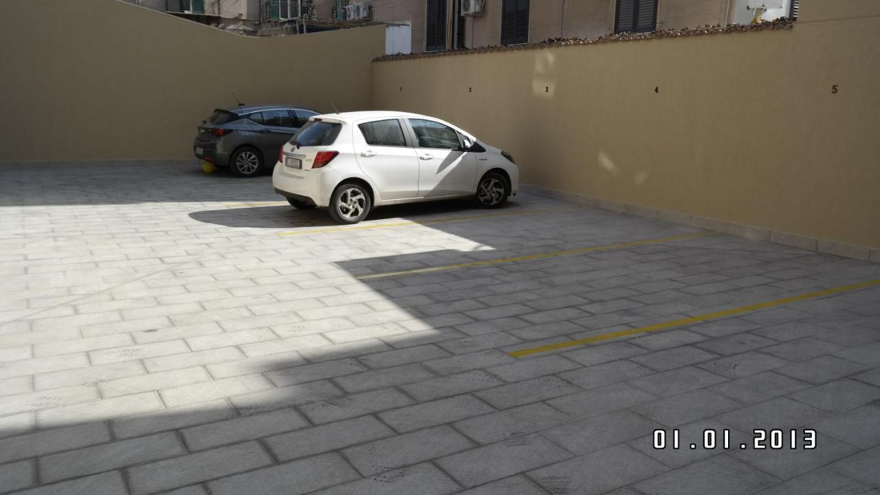Balsamotto - Appartamento E Parcheggio Palermo Kültér fotó